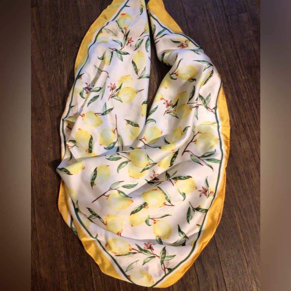 NEW! Boho large Silky Lemon 🍋 Print Scarf - Yellow